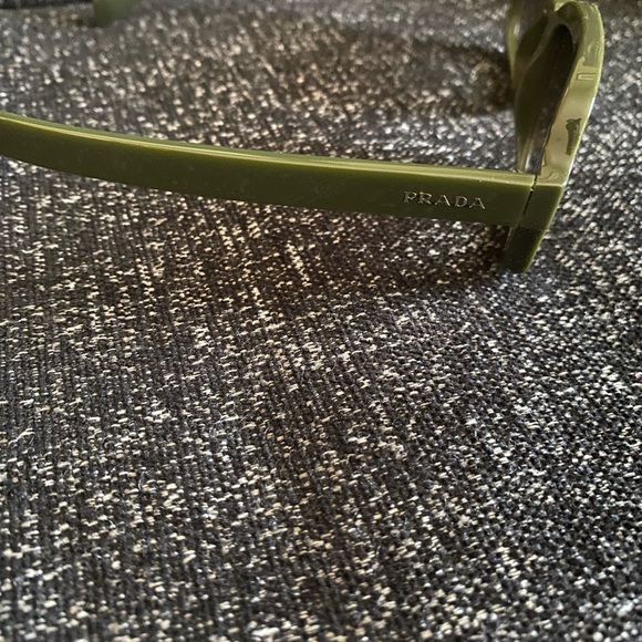 Authentic Prada sunglasses - Picture 2 of 8